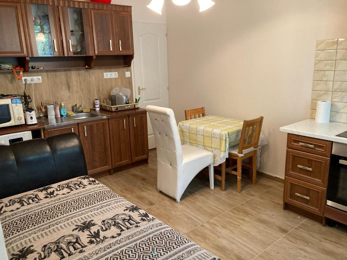 Roland Apartmant Zuglo Budapesta Exterior foto